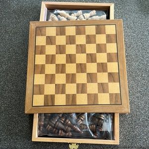 Wooden chess set, new